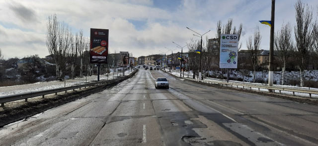 Щит 6x3,  пр.50 річчя Перемоги (виїзд), центр міста