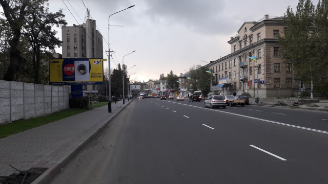 Щит 6x3,  пр. Богдана Хмельницького, 9 центральний проспект, центр міста