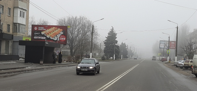 Щит 6x3,  пр. Богдана Хмельницького, 77 центральний проспект, центр міста