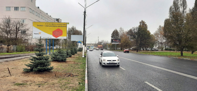 Щит 6x3,  вул. Воїнів-Інтернаціоналістів (біля буд. №9/1, напроти Ощадбанку), магістраль