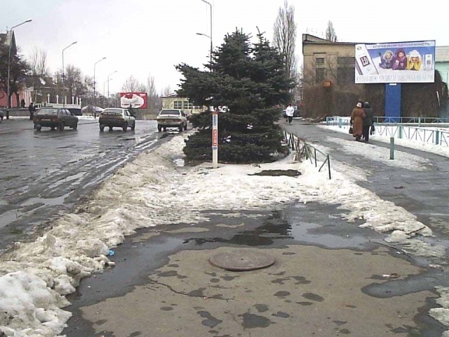 Щит 6x3,  пр. Богдана Хмельницького, 1(дорога) центральний проспект, центр міста
